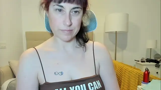 Snapshot of emmita69_ chatting on February 24, 11:14 pm emmita69 online show from February 24, 11:14 pm