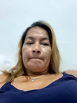 Snapshot of Jlo_69 chatting on January 18, 2:59 am Jlo 69 online show from January 18, 2:59 am