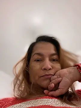 Snapshot of Jlo_69 chatting on February 17, 5:04 am Jlo 69 online show from February 17, 5:04 am