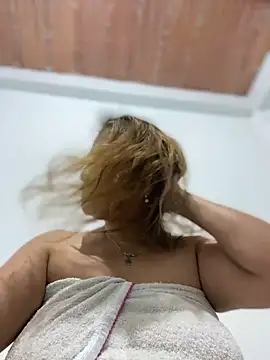 Snapshot of Jlo_69 chatting on March 20, 12:37 am Jlo 69 online show from March 20, 12:37 am