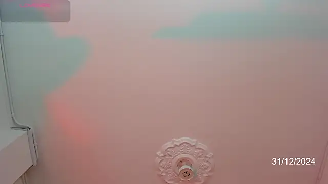 Snapshot of Karoline_Marin chatting on December 31, 1:52 pm Karoline Marin online show from December 31, 1:52 pm