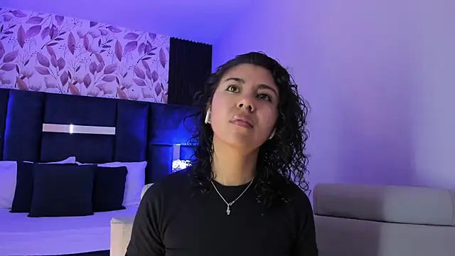 Amareto  online show from October 15, 11:10 am