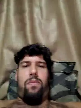 Snapshot of Luksmen chatting on December 14, 11:12 pm Luksmen online show from December 14, 11:12 pm