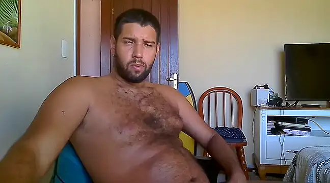 Snapshot of Luksmen chatting on March 5, 7:49 pm Luksmen online show from March 5, 7:49 pm