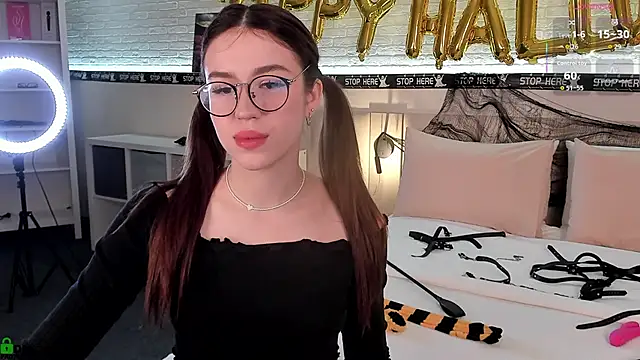 BelovedRuby online show from October 31, 2:56 am