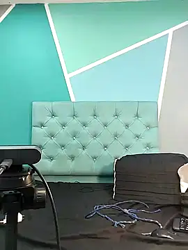 Snapshot of AlondraFerri1 chatting on December 19, 7:18 pm AlondraFerri1 online show from December 19, 7:18 pm