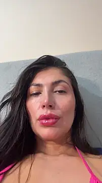 Snapshot of temptation_sweet chatting on October 30, 12:01 am temptation sweet online show from October 30, 12:01 am