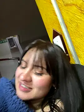 dannarossy  online show from December 3, 7:54 am