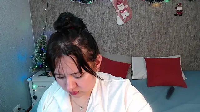 dannarossy  online show from December 24, 6:44 am