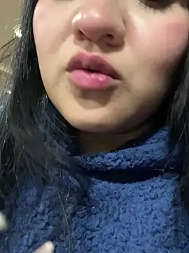dannarossy  online show from January 17, 8:13 am