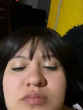 dannarossy  online show from January 22, 8:29 am