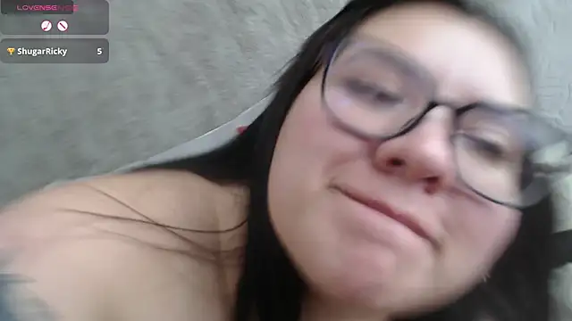 dannarossy  online show from March 1, 3:49 pm