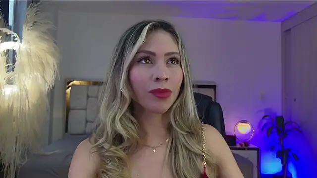 Ammy Castro online show from November 15, 9:21 pm