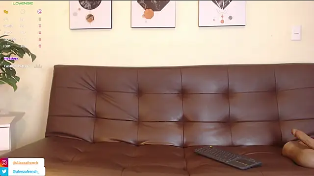 AleezaFrench online show from March 8, 2:08 pm