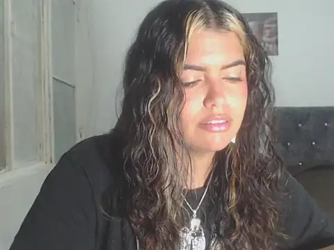 Snapshot of sweetkitty_16 chatting on October 2, 5:25 am sweetkitty 16 online show from October 2, 5:25 am