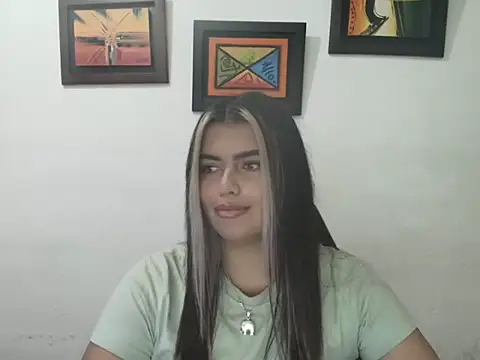 Snapshot of sweetkitty_16 chatting on October 17, 3:42 am sweetkitty 16 online show from October 17, 3:42 am