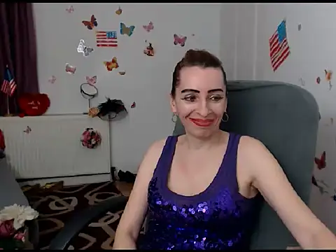 Snapshot of EvelynAngell chatting on January 15, 1:09 pm EvelynAngell online show from January 15, 1:09 pm