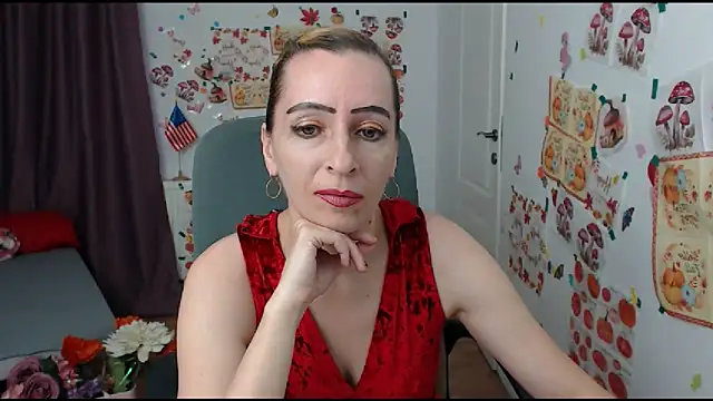 Snapshot of EvelynAngell chatting on September 12, 5:51 am EvelynAngell online show from September 12, 5:51 am