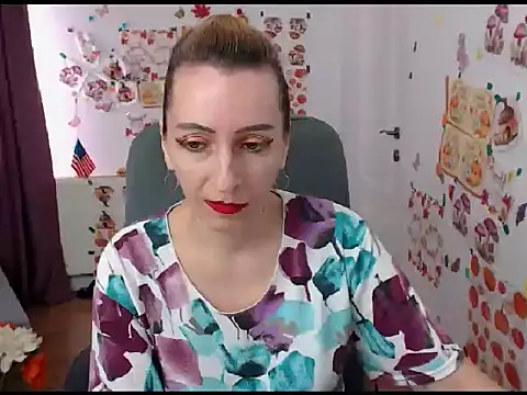 Snapshot of EvelynAngell chatting on September 19, 6:15 am EvelynAngell online show from September 19, 6:15 am