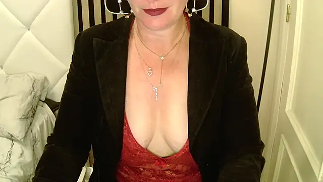 xxNoeliaxx online show from December 2, 7:36 am