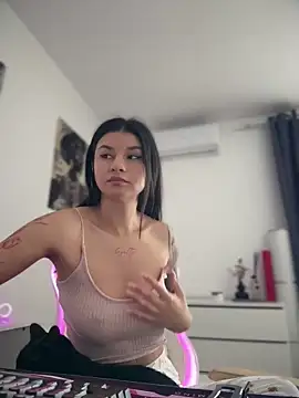 Simply the best online show from April 4, 1:41 pm