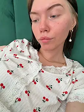 Lisaaa Alisa online show from April 17, 3:53 am