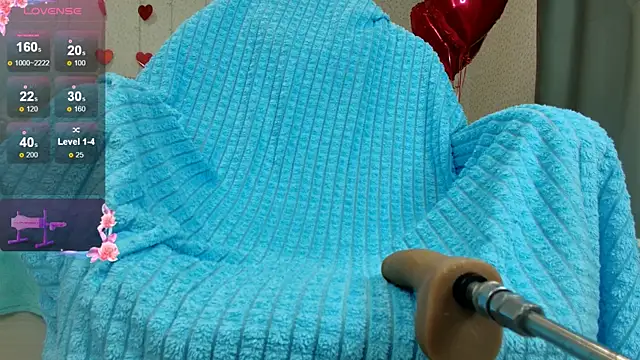 oliviiaa online show from February 11, 12:15 am