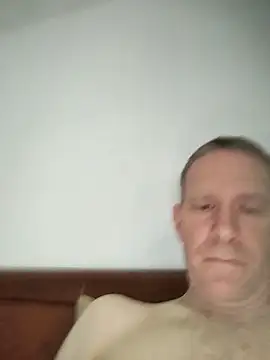 Snapshot of Blondinet92 chatting on April 27, 7:28 am Blondinet92 online show from April 27, 7:28 am