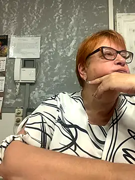 Klio5678 online show from November 4, 1:43 pm