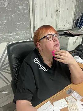 Klio5678 online show from April 5, 8:06 pm