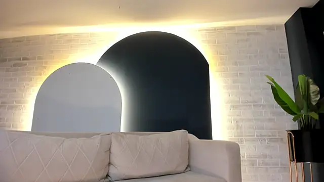 DominiqueVega online show from January 19, 7:25 am