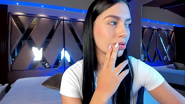 carina rossi online show from January 9, 11:36 am