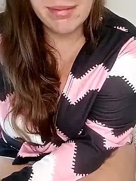 FrancaiseLynne online show from September 8, 8:52 pm