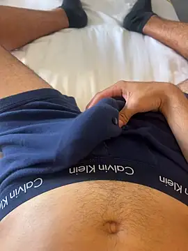 h0rnyguy001 online show from February 10, 8:29 am