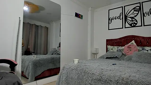 Snapshot of Marie_Mature chatting on March 12, 12:15 pm Marie Mature online show from March 12, 12:15 pm