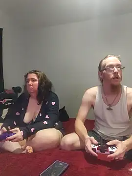 ShowNTellLovers online show from December 18, 4:51 am