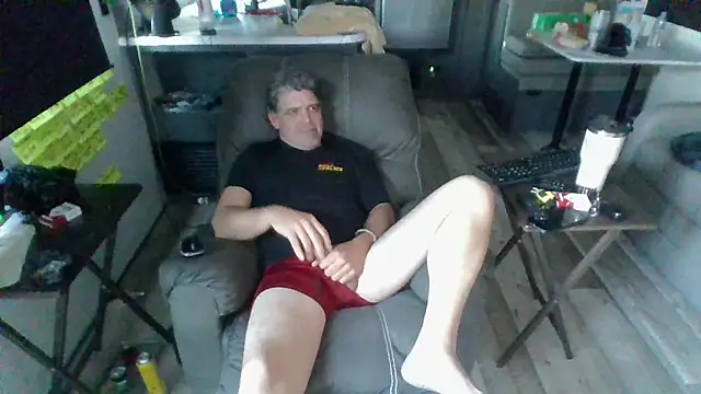 lateniter online show from October 31, 10:22 pm