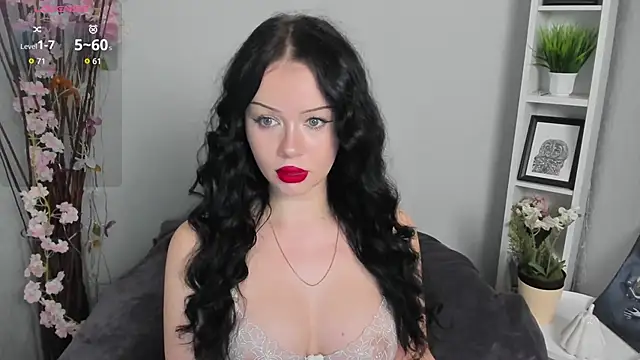 Lori  Hell online show from May 14, 3:46 am