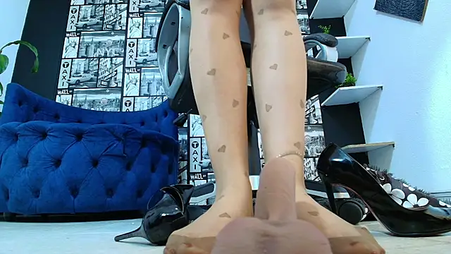 Agata-Moon online show from December 17, 12:05 am