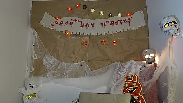 Snapshot of nerak_1a_ chatting on October 23, 7:34 pm nerak 1a online show from October 23, 7:34 pm