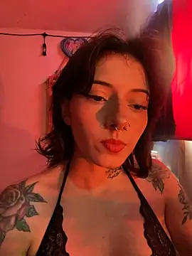 LiliJones  online show from February 11, 3:28 pm