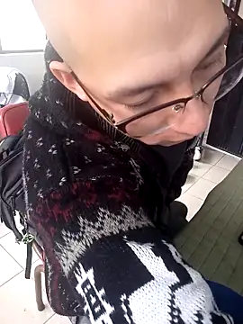 97banana online show from March 15, 1:29 pm