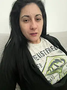 Snapshot of davenmichelle00 chatting on February 3, 4:01 pm davenmichelle00 online show from February 3, 4:01 pm