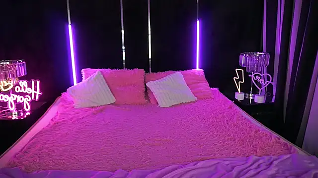 Snapshot of CocoSecretss chatting on October 22, 7:08 am CocoSecretss online show from October 22, 7:08 am