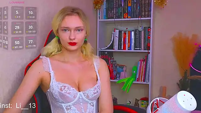 Angelina  1 online show from December 25, 7:56 pm