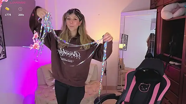 NATAASHA    online show from April 17, 3:42 am