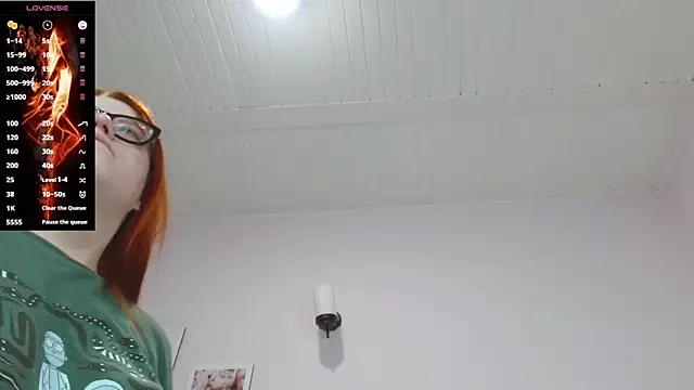 Snapshot of lucie_nicolls chatting on January 10, 8:04 pm lucie nicolls online show from January 10, 8:04 pm