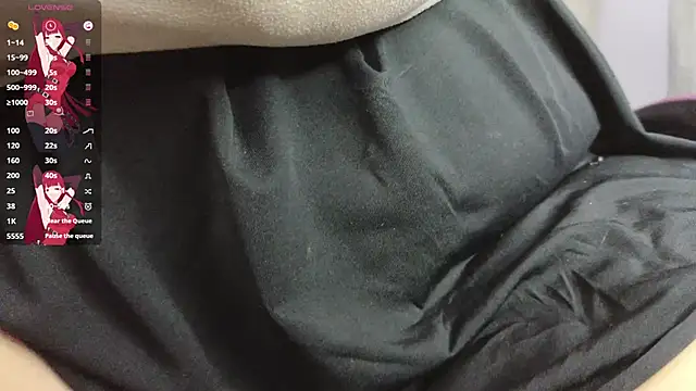 Snapshot of lucie_nicolls chatting on February 24, 6:27 am lucie nicolls online show from February 24, 6:27 am