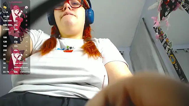 Snapshot of lucie_nicolls chatting on March 7, 11:27 pm lucie nicolls online show from March 7, 11:27 pm