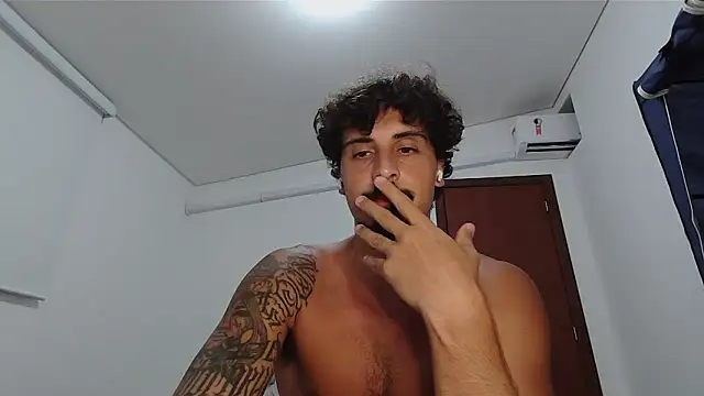 milkoffe online show from February 7, 3:32 am